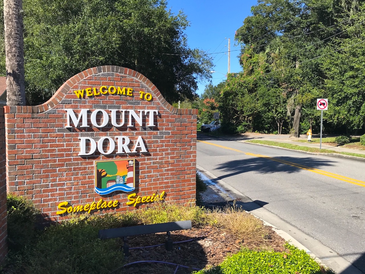 An Old Florida Getaway in Mount Dora, Florida – All Around the Bend