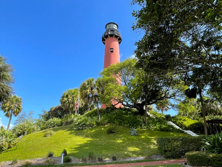 The Ultimate Day Trip to the Jupiter Inlet Lighthouse